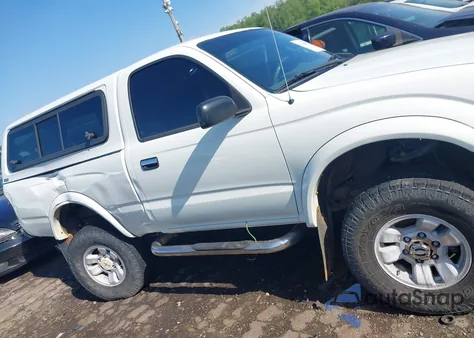 1997 Toyota Tacoma Base V6 (M5) from USA, damaged, VIN 4TAPN62N6VZ279531